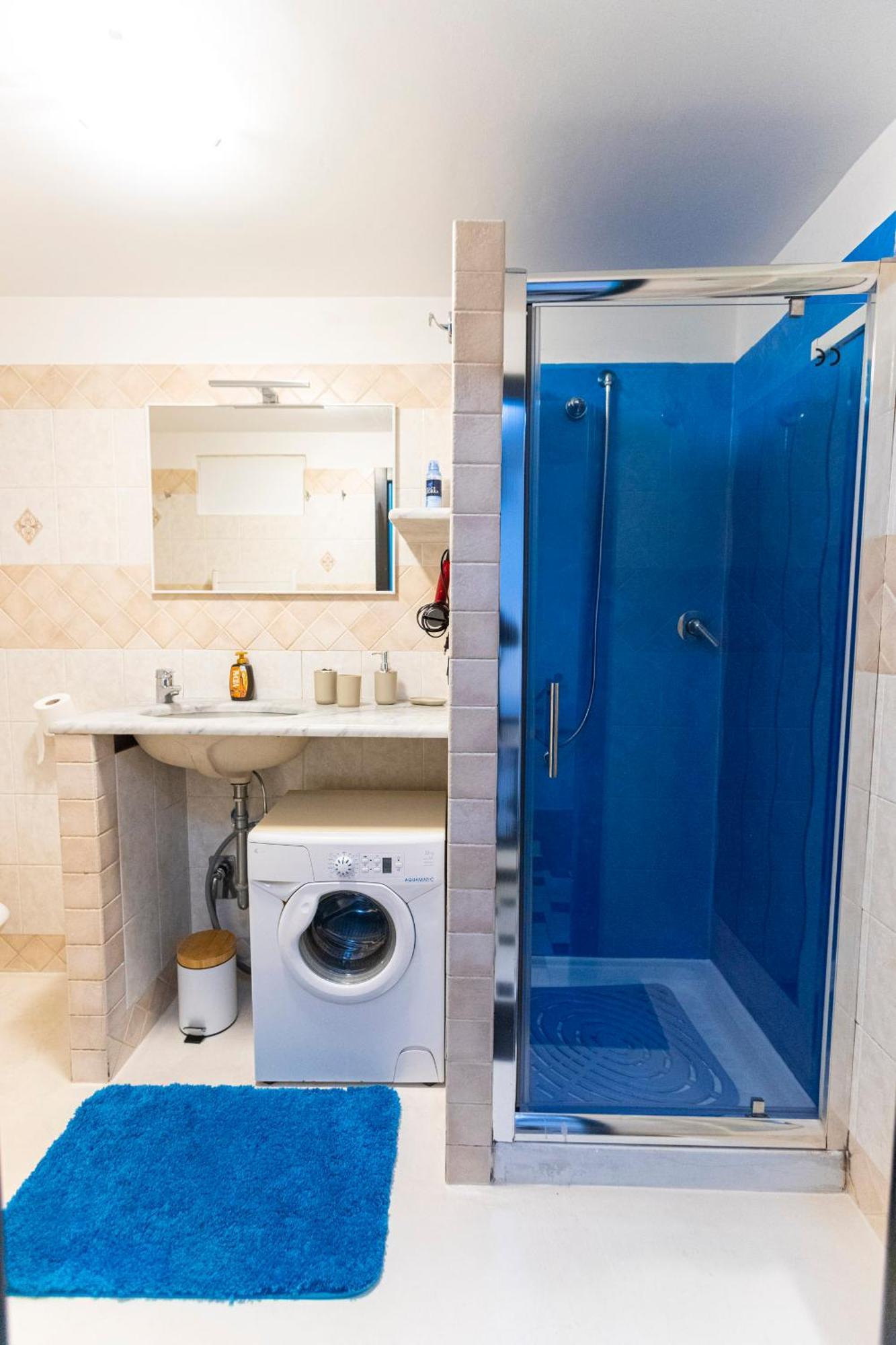 Acquario 1' "Family House" Free Wifi & Netflix By Tilo Apartment'S Genoa Bagian luar foto
